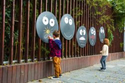 Outdoor-Spieltafel Emotionen, 5er Set